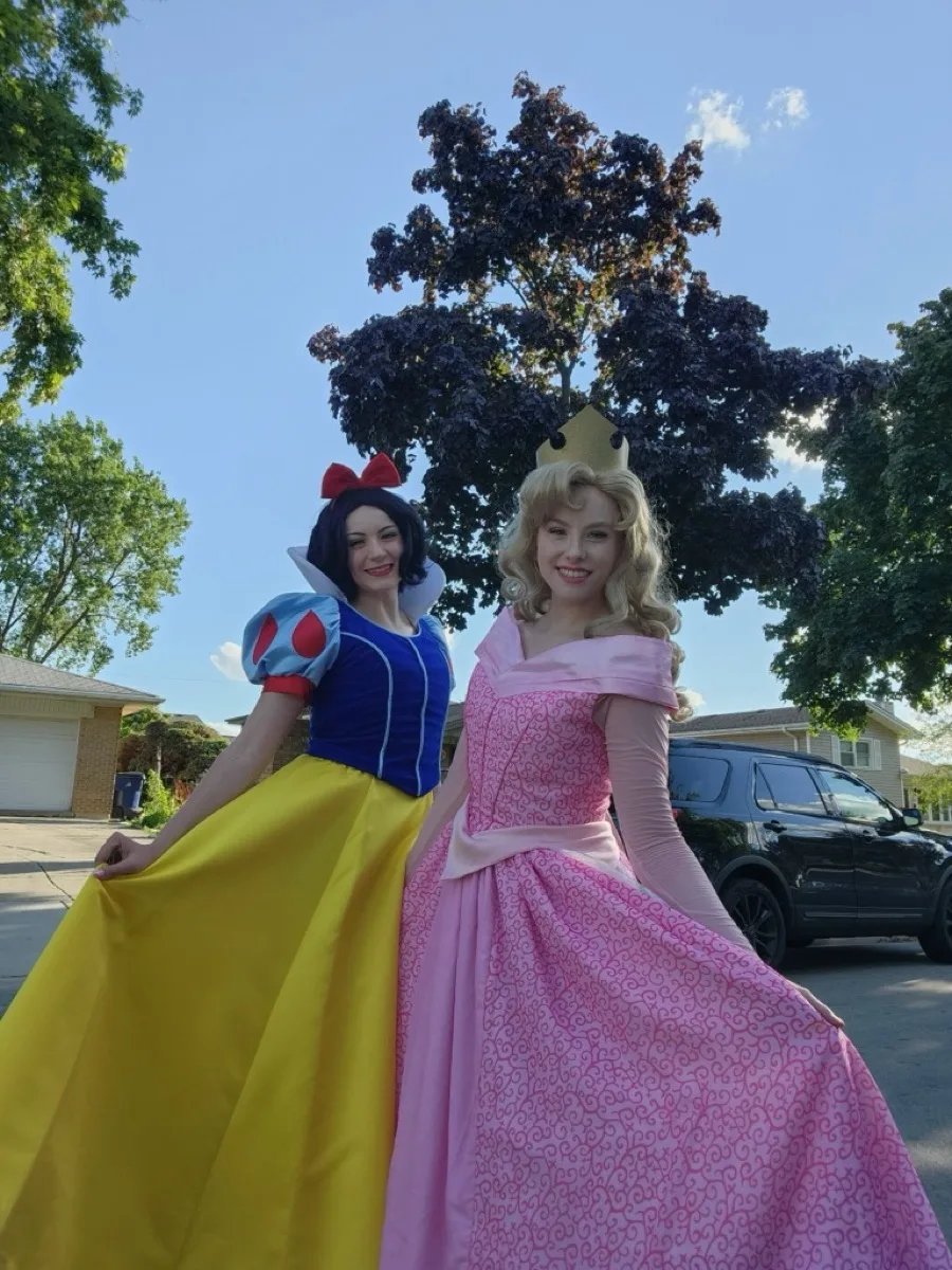 Sleeping Beauty party character photo 2