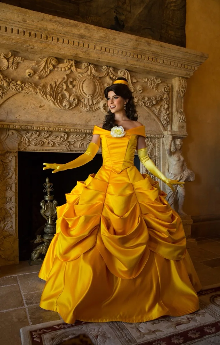 Bookish Princess party character photo 1