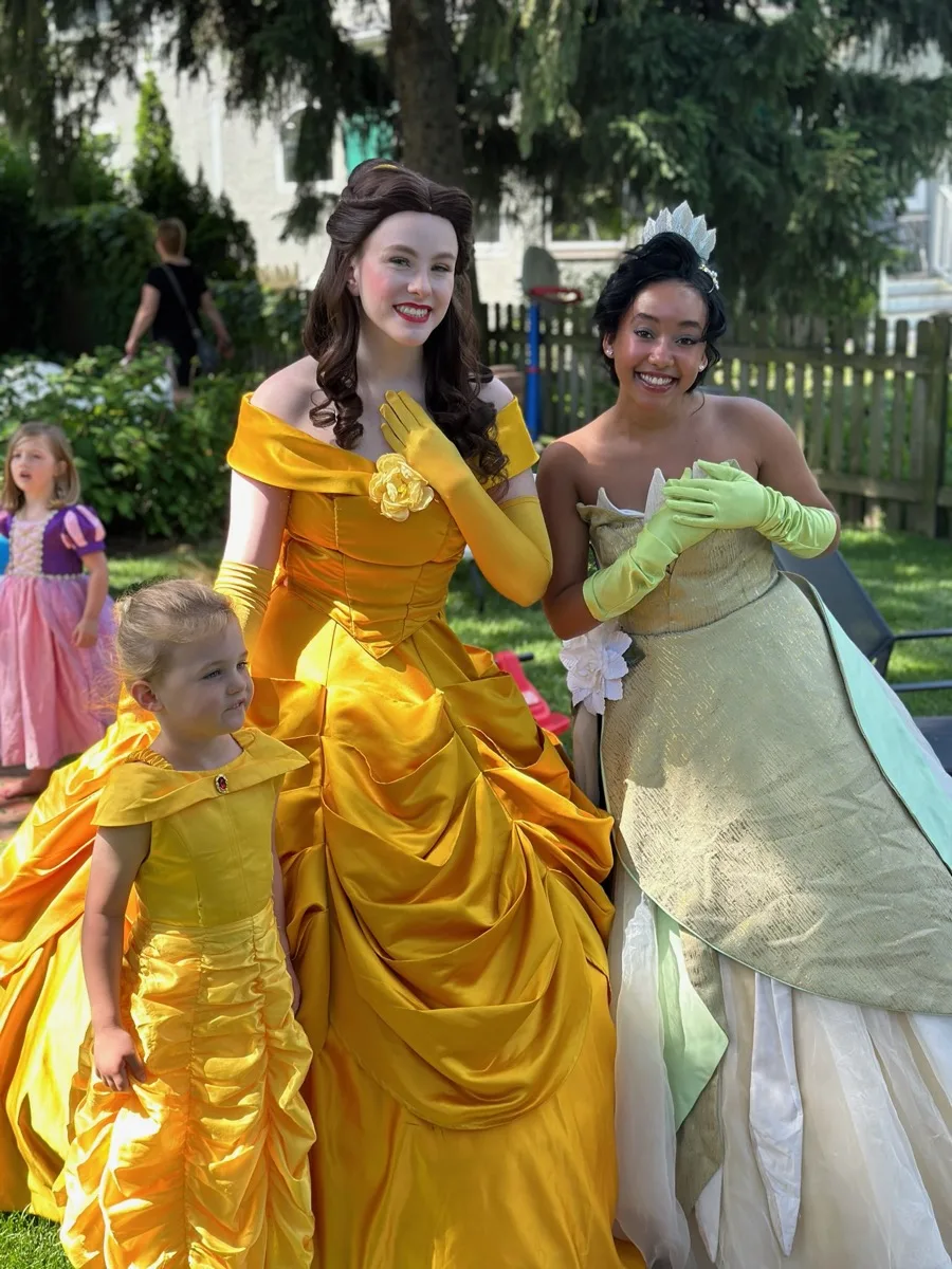 Bookish Princess party character photo 4