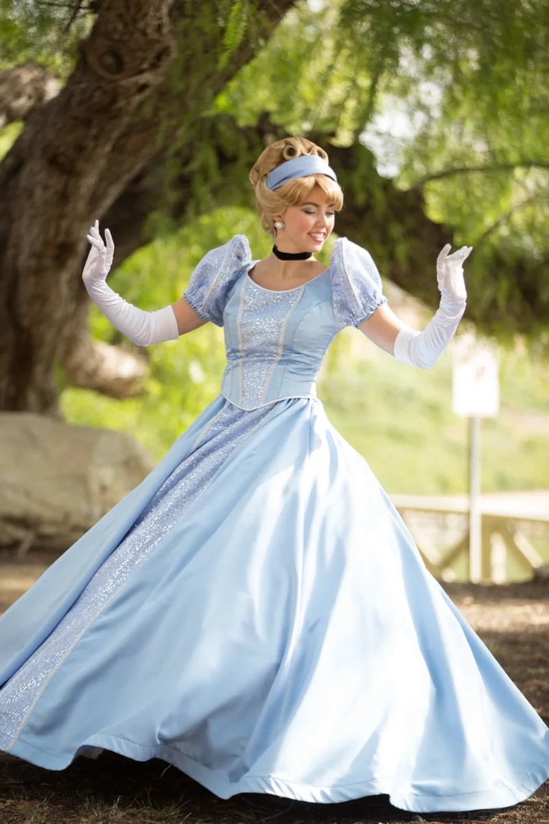 Glass Slipper Princess party character photo 2