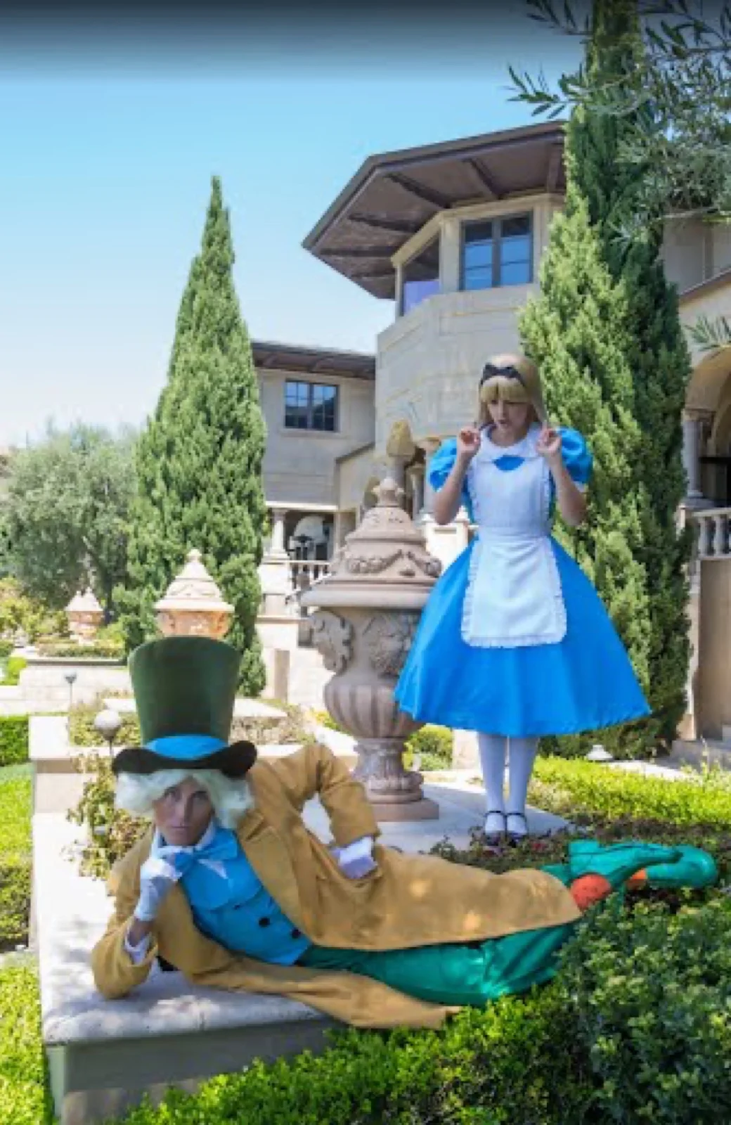 Mad Scientist – Wonderland party character in Boise