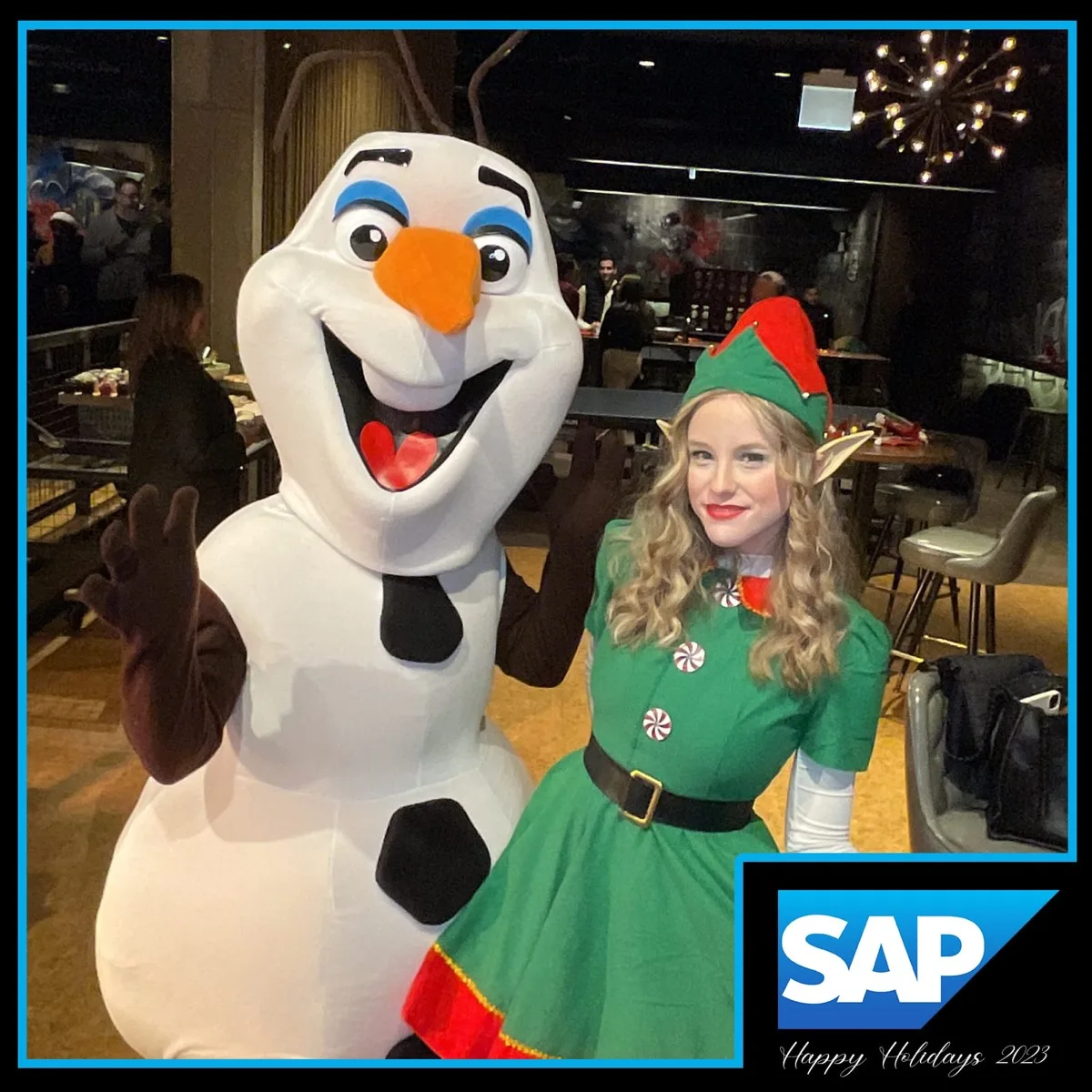 Snowman party character photo 1